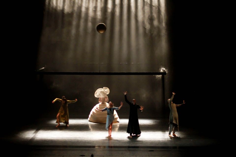 Akram Khan's iTMOi